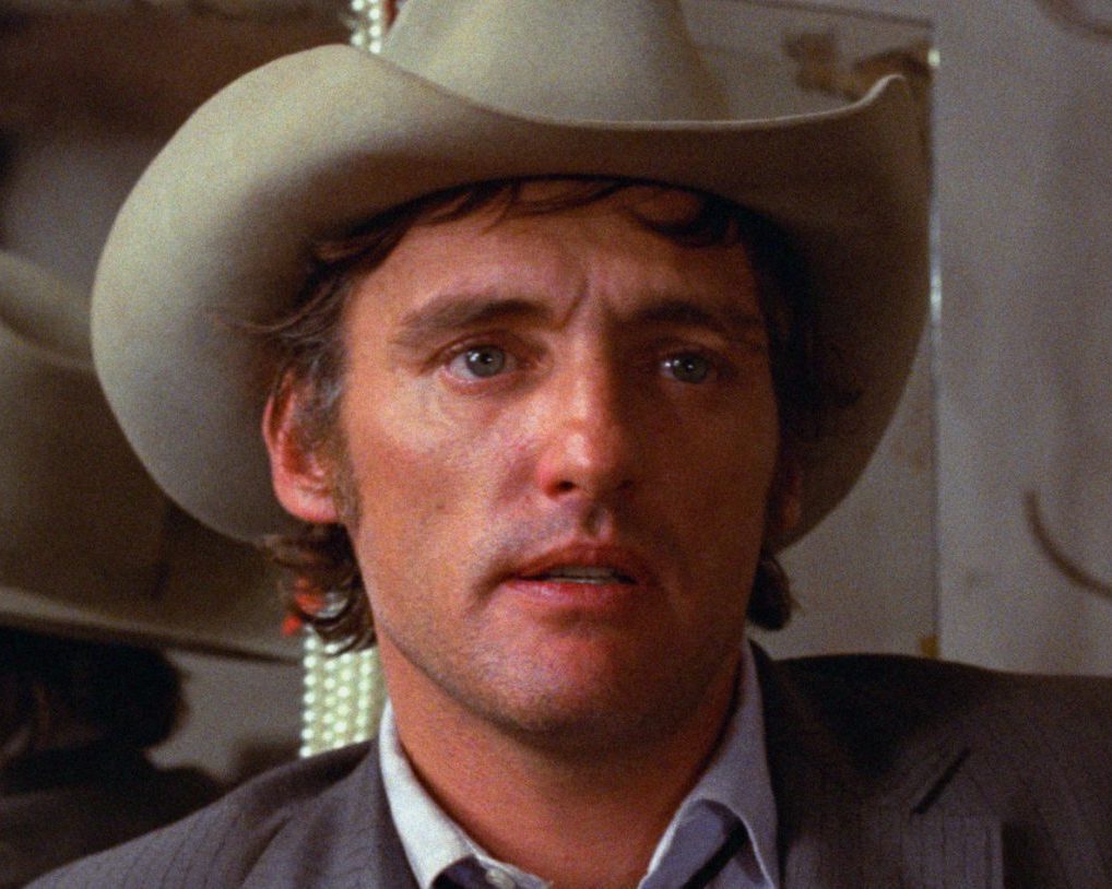 �f�j�X�E�z�b�p�[