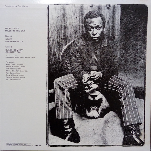 �}�C���X�E�f�C�r�X�uMILES IN THE SKY�v