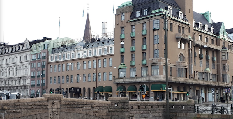 �T�{�C�E�z�e��